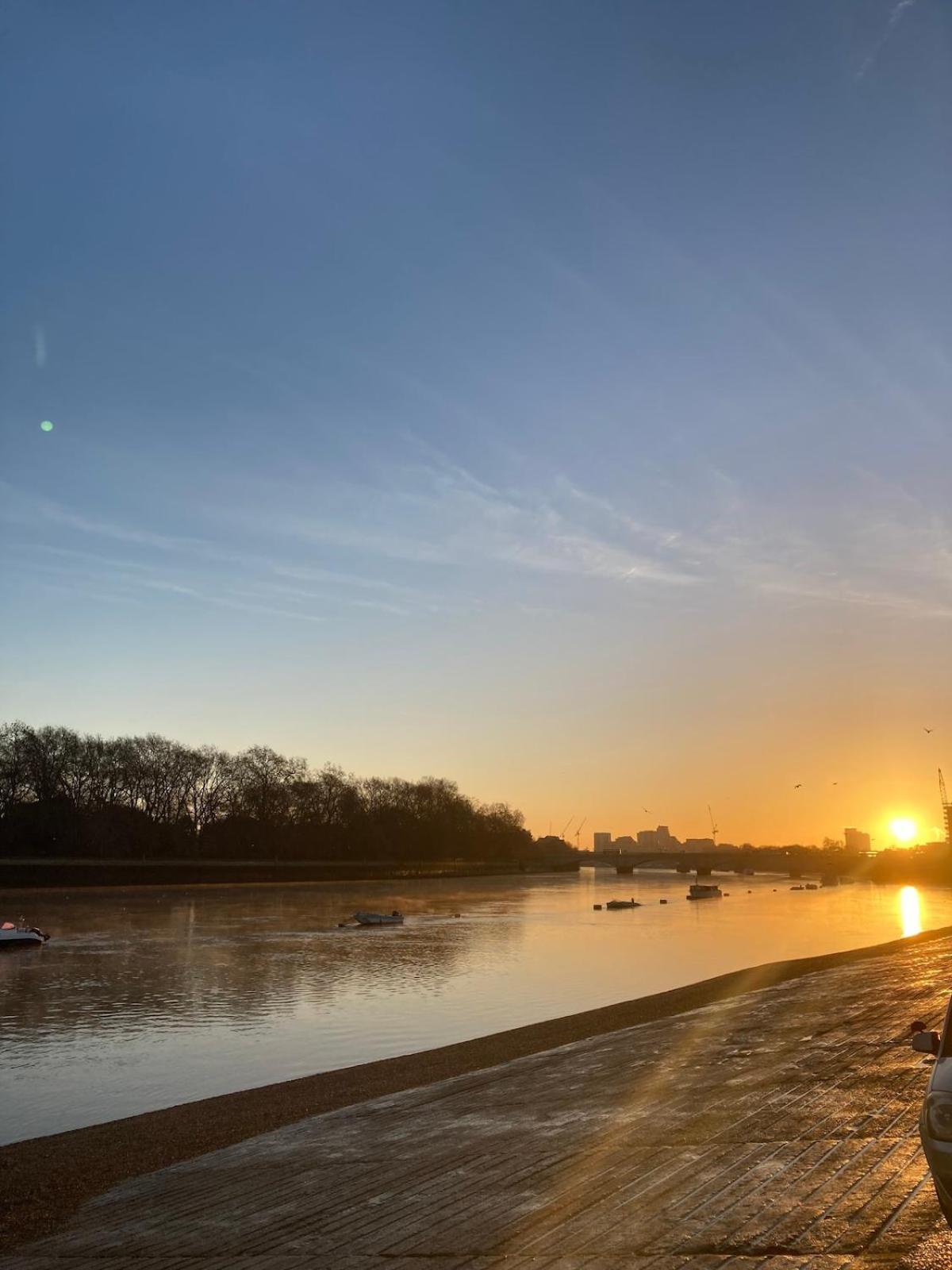 Pretty Putney Flat Close To The River Londen